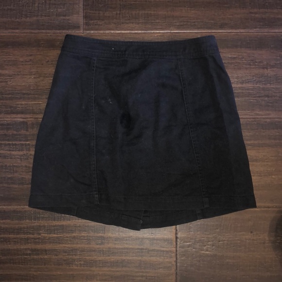Black button up skirt - Picture 2 of 4